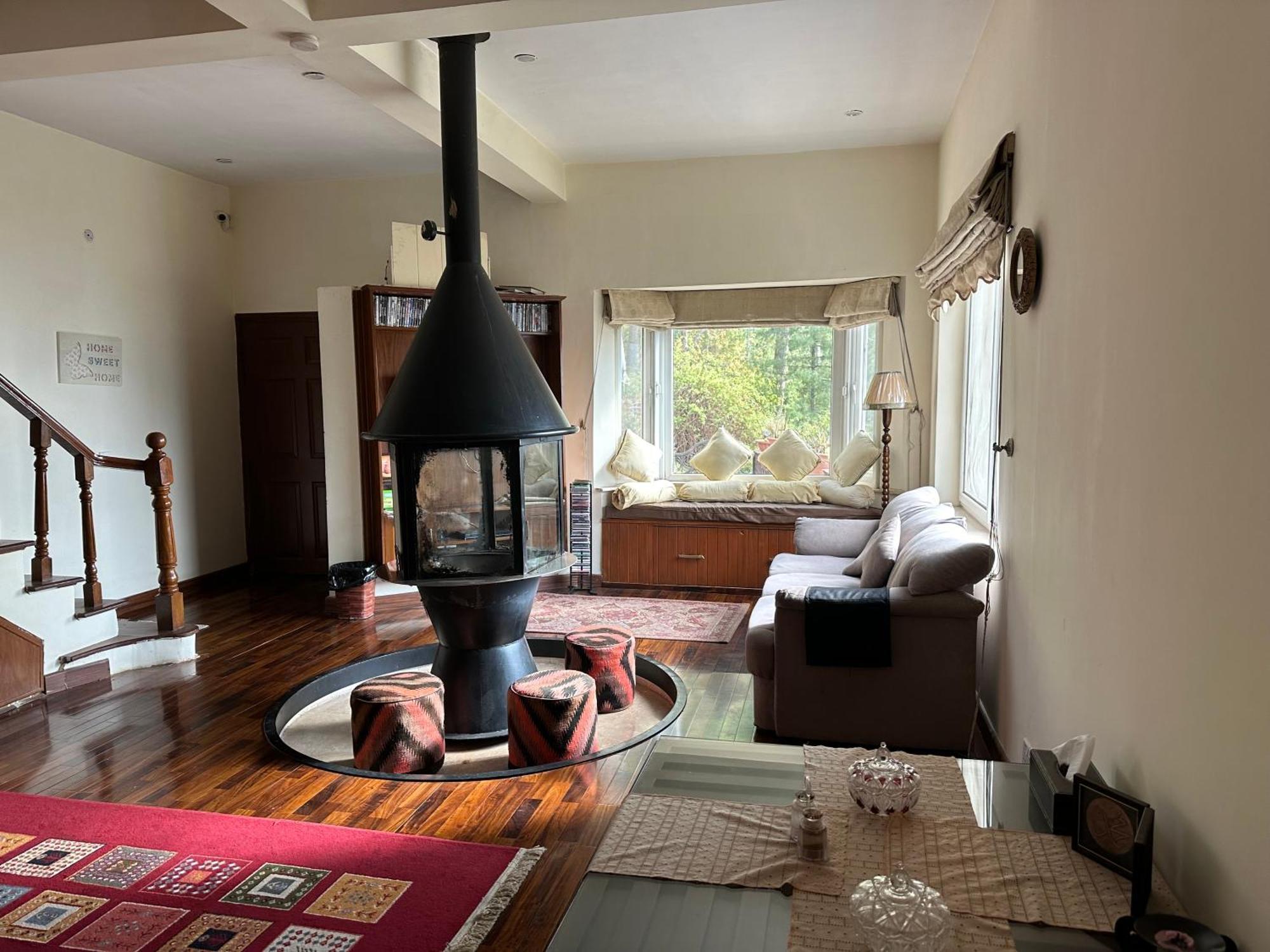 Sarah'S Lodge Murree Eksteriør bilde
