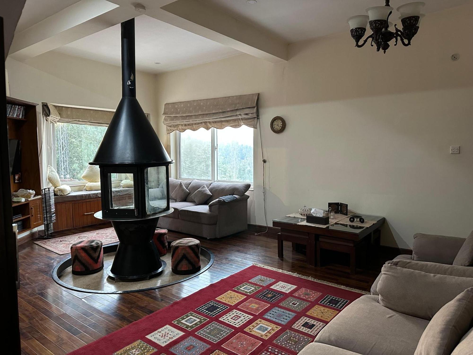 Sarah'S Lodge Murree Eksteriør bilde