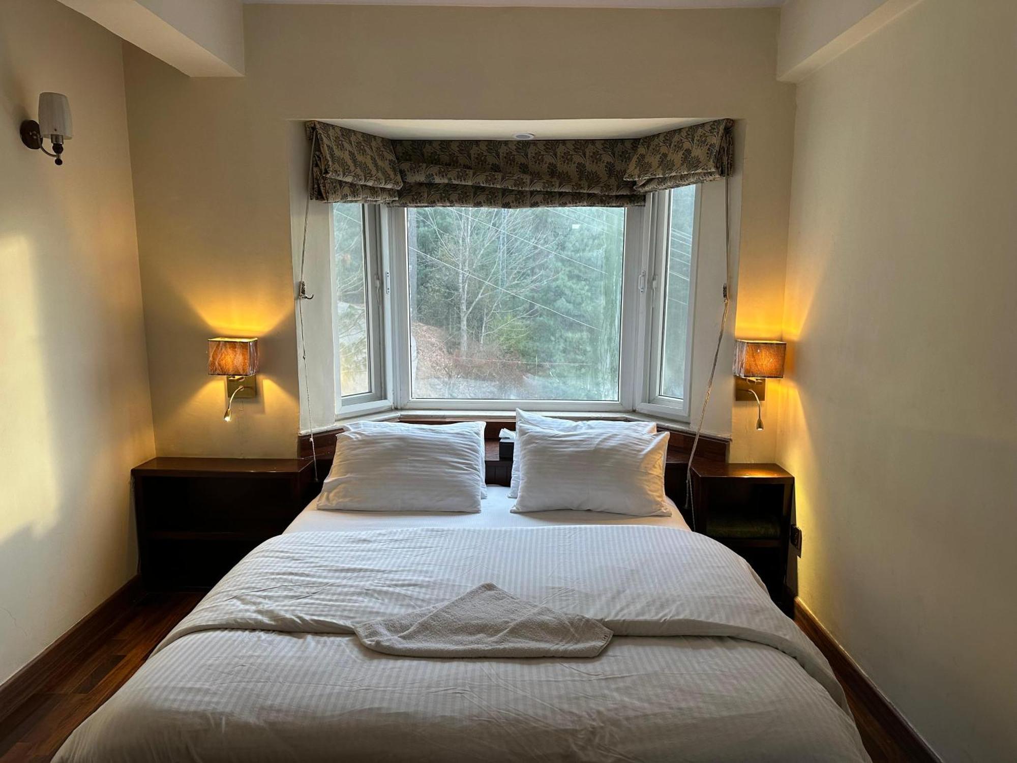 Sarah'S Lodge Murree Eksteriør bilde